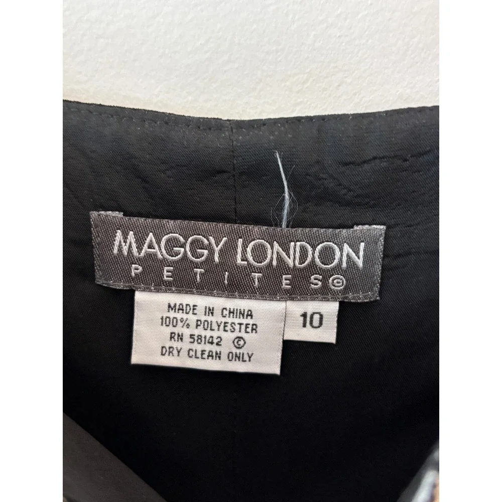 Vintage Y2K Maggy London Black White Floral Soutache Embroidered‎ Cami Top 10P